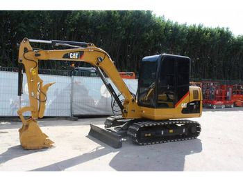 حفار زحاف CATERPILLAR 306