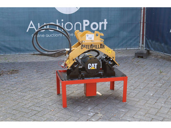 لوحة اهتزازية CATERPILLAR