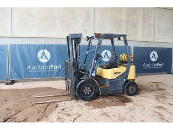 رافعة شوكية تعمل بالغاز DAEWOO