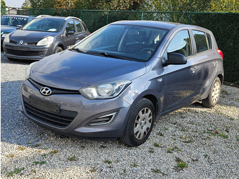 سيدان HYUNDAI