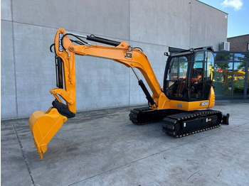حفار زحاف JCB 8056