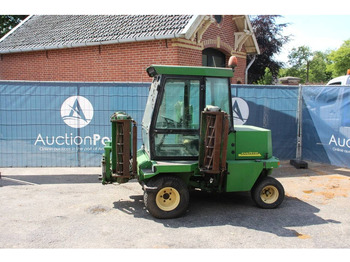 جزازة أعشاب الحدائق JOHN DEERE