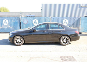 سيدان Mercedes-Benz E-Klasse 200 D: صورة 2 سيدان Mercedes-Benz E-Klasse 200 D: صورة 2