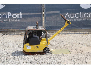 لوحة اهتزازية NEUSON