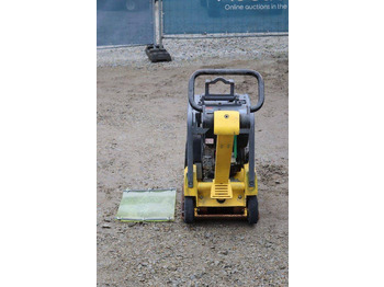لوحة اهتزازية Neuson DPU3050: صورة 5