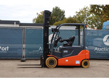 رافعة شوكية كهربائية TOYOTA