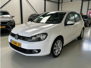 سيدان VOLKSWAGEN