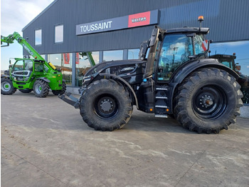 جرار VALTRA