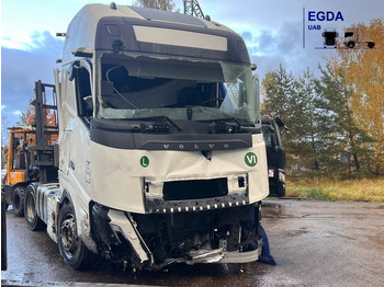 وحدة جر VOLVO FH