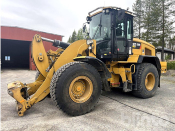 اللودر بعجل CATERPILLAR 938M