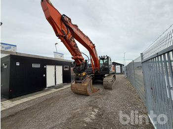 حفار زحاف HITACHI ZX300LC-6
