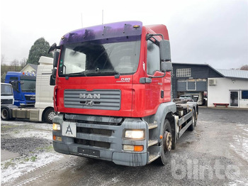 شاحنة ذات خطاف MAN TGA 26.430