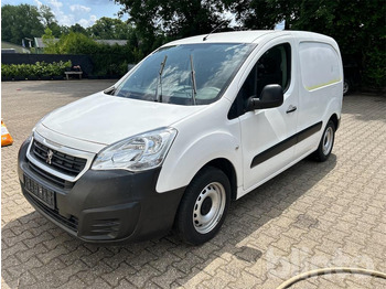 فان المدمجة PEUGEOT Partner