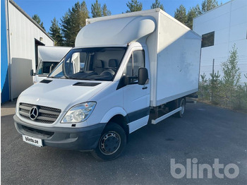 شاحنة MERCEDES-BENZ