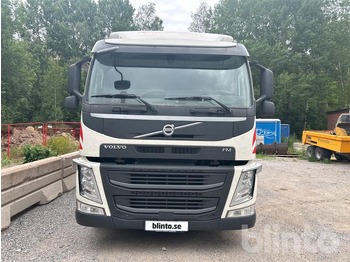 شاحنة الفريزر VOLVO FM 330: صورة 2