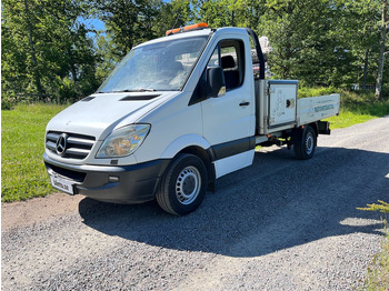 شاحنة التوصيل MERCEDES-BENZ