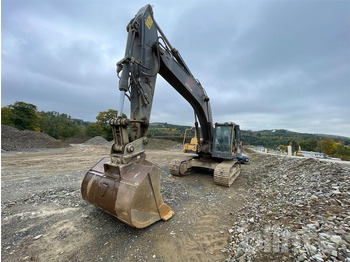 حفار زحاف VOLVO EC290