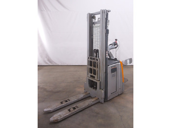 آلة التكديس STILL