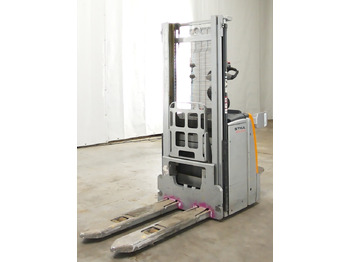 آلة التكديس STILL