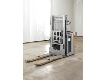 آلة التكديس STILL