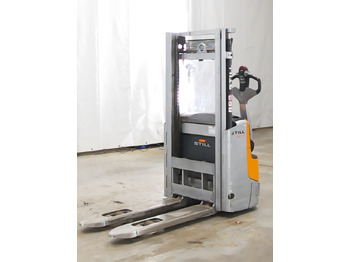 آلة التكديس STILL