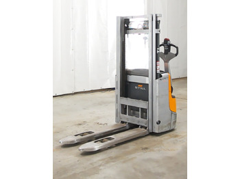 آلة التكديس STILL