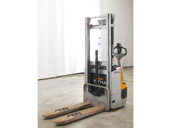 آلة التكديس STILL