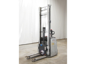 آلة التكديس STILL