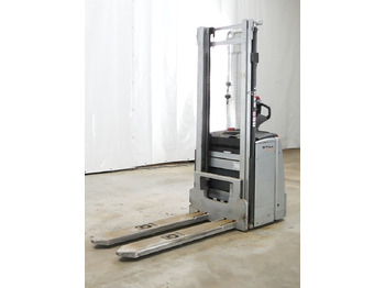 آلة التكديس STILL