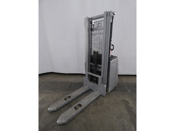 آلة التكديس STILL