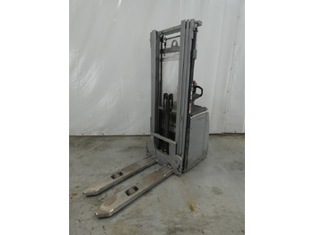 آلة التكديس STILL