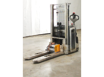 آلة التكديس STILL