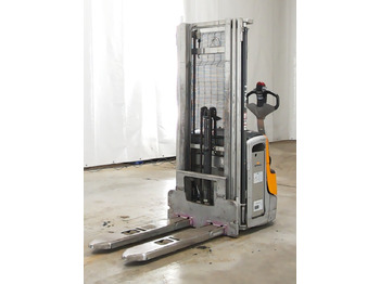 آلة التكديس STILL