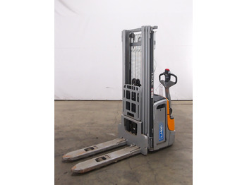 آلة التكديس STILL