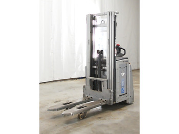 آلة التكديس STILL