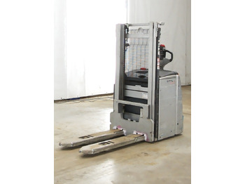 آلة التكديس STILL