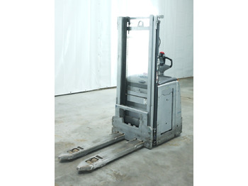 آلة التكديس STILL