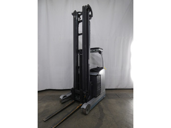 شاحنة مناوِلة STILL