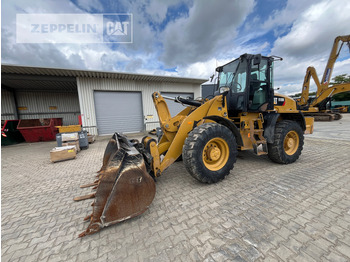 اللودر بعجل CATERPILLAR