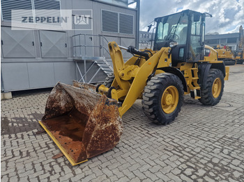 اللودر بعجل CATERPILLAR