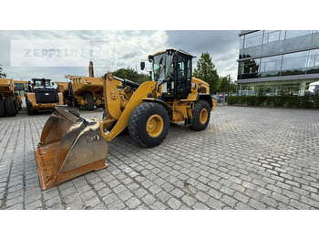 اللودر بعجل CATERPILLAR 930M