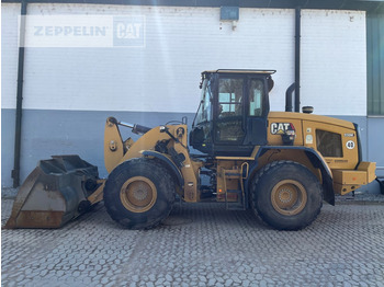 اللودر بعجل CATERPILLAR 930M