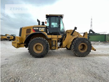 اللودر بعجل CATERPILLAR 962M