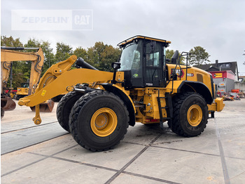 اللودر بعجل CATERPILLAR 966