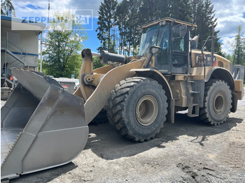 اللودر بعجل CATERPILLAR 972MXE
