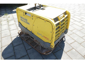 لوحة اهتزازية Wacker Rüttelplatte DPU 110rLem970 Baumaschine inkl. Fe: صورة 2