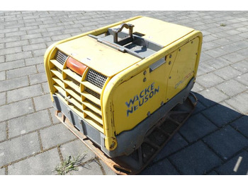 لوحة اهتزازية Wacker Rüttelplatte DPU 110rLem970 Baumaschine inkl. Fe: صورة 4