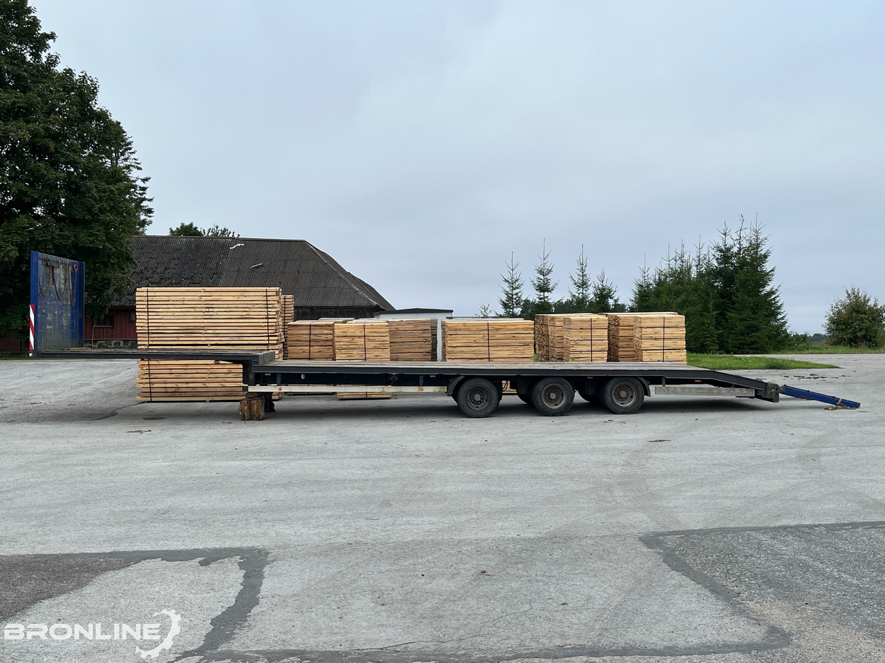 2003 WECON S327 LK20 3-axle trailer - عربة منخفضة مسطحة نصف مقطورة: صورة 2 2003 WECON S327 LK20 3-axle trailer - عربة منخفضة مسطحة نصف مقطورة: صورة 2