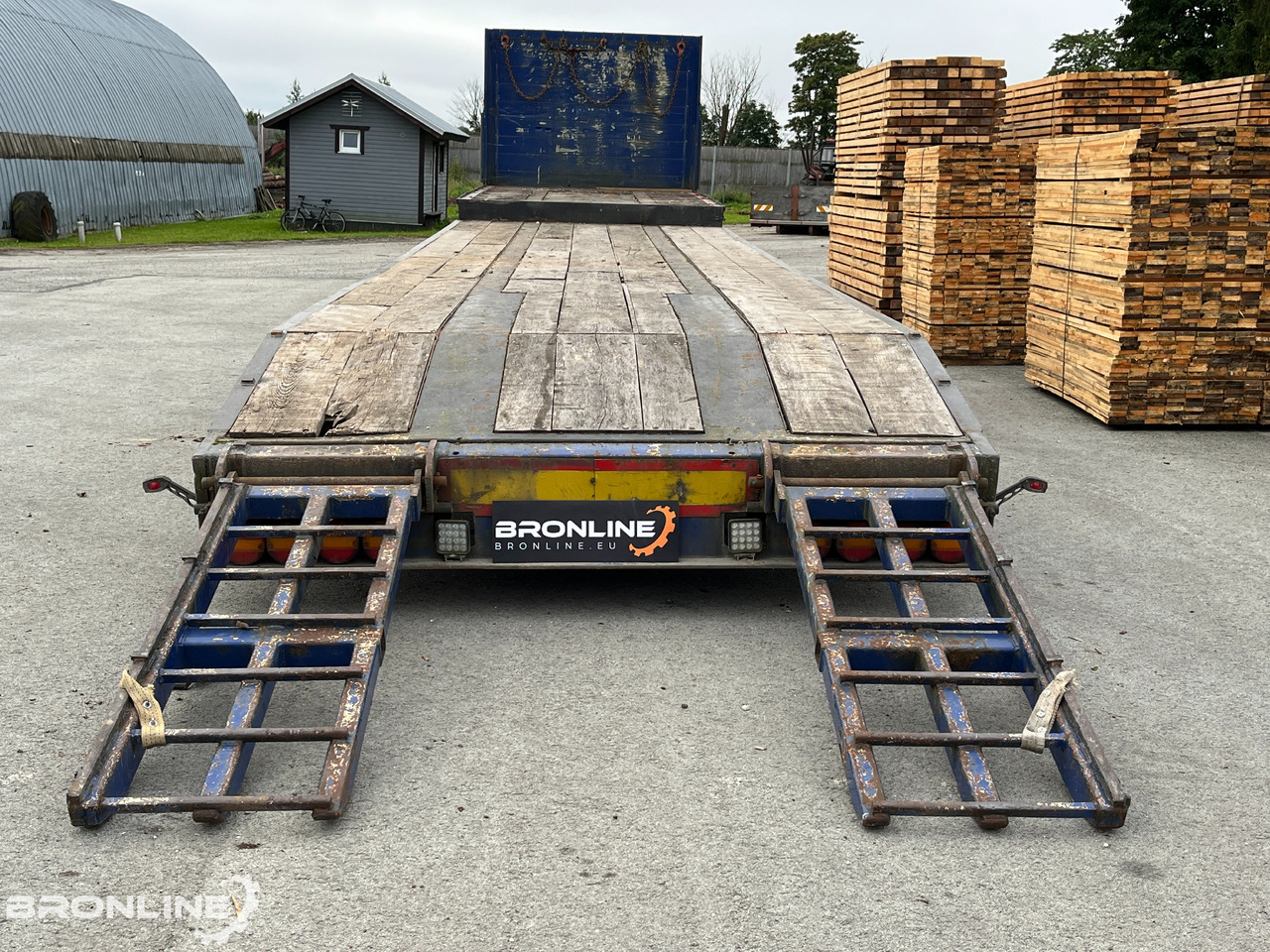 2003 WECON S327 LK20 3-axle trailer - عربة منخفضة مسطحة نصف مقطورة: صورة 4 2003 WECON S327 LK20 3-axle trailer - عربة منخفضة مسطحة نصف مقطورة: صورة 4