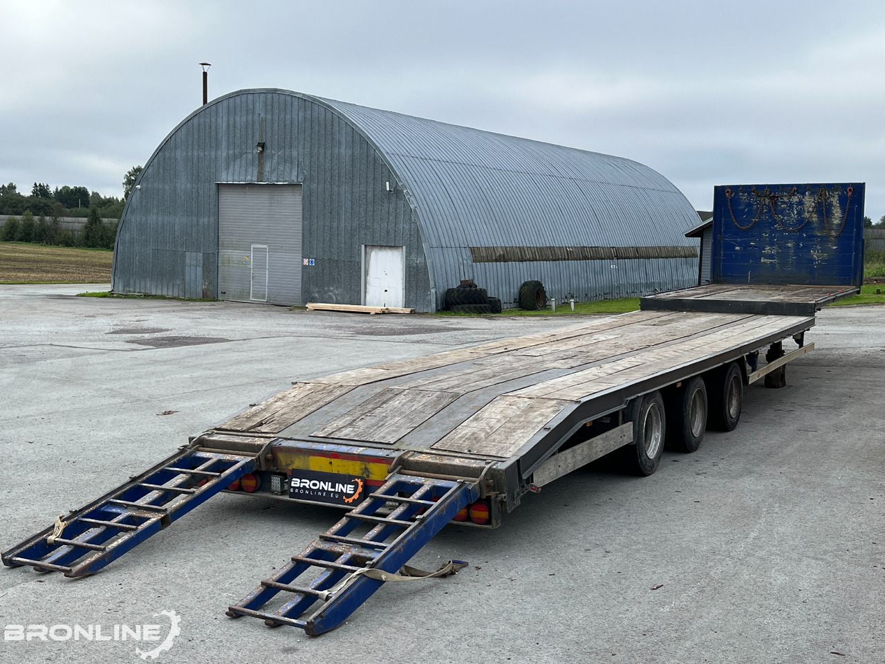 2003 WECON S327 LK20 3-axle trailer - عربة منخفضة مسطحة نصف مقطورة: صورة 5 2003 WECON S327 LK20 3-axle trailer - عربة منخفضة مسطحة نصف مقطورة: صورة 5